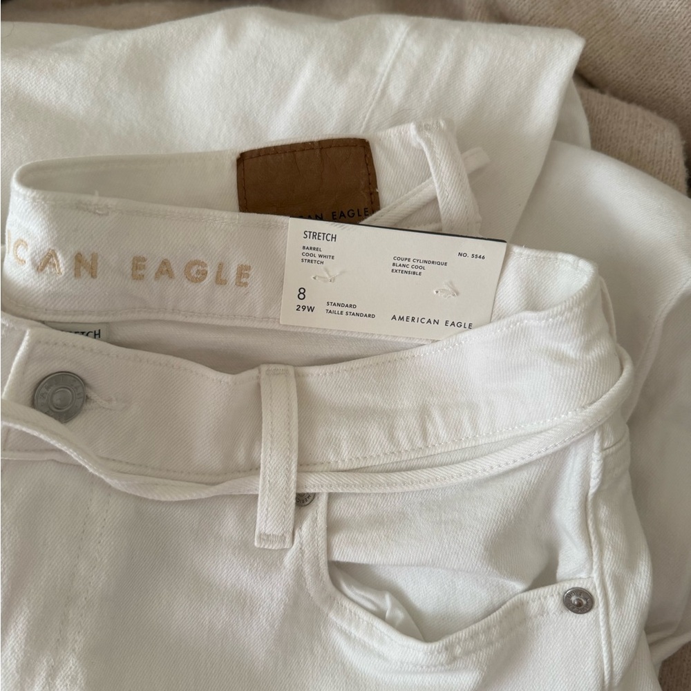 American Eagle Outfitters Crisp White Barrel Leg Jeans - Picture 3 of 5